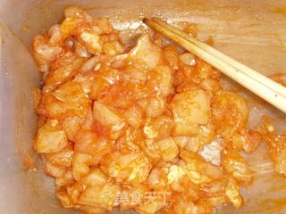 香菇鸡肉披萨的做法步骤:2