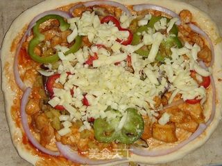 香菇鸡肉披萨的做法步骤：6