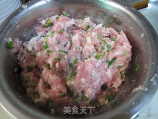 超级好吃的面筋塞肉的做法步骤：2