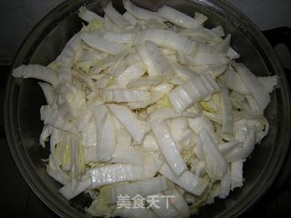 清爽泡菜自己做——白菜帮泡菜的做法步骤：2