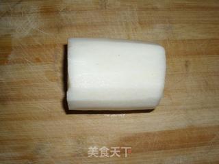 白萝卜丝烧鲫鱼的做法步骤：2