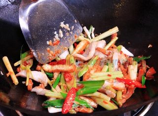 潮州小炒肉的做法步骤：14