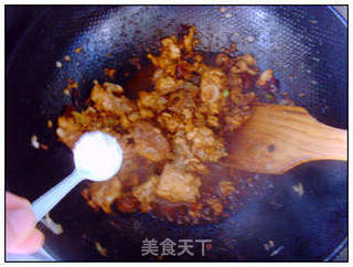 韭香鱼肉 。的做法步骤：10