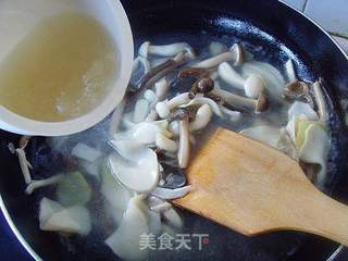 菌菇煲的做法步骤:5