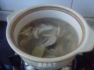 菌菇煲的做法步骤:6