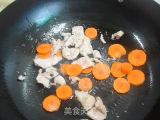 秋日里的养生保健蔬菜——秋葵炒肉片的做法步骤：7