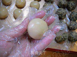 橙香花生芝麻广月饼的做法步骤:14