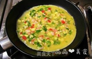营养早餐——三鲜杂粮蛋饼的做法步骤:5