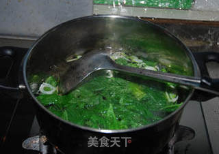 芹菜叶鸡蛋汤的做法步骤:3