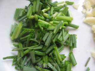 葱油蛏子的做法步骤：2
