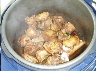 【初冬补热量】土豆炖鸭的做法步骤:6