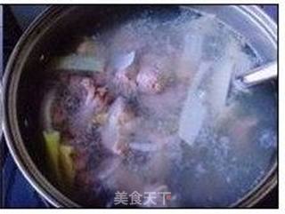 辣炒鸡脖 。的做法步骤:2