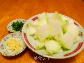 豆瓣酱炒冬瓜的做法步骤:2