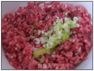 【老北京干炸肉丸子】口口满足的做法步骤:2