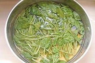 蚝油核桃菠菜的做法步骤:3