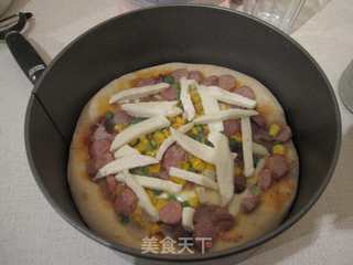 蜜汁烤叉烧披萨的做法步骤：11