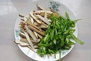 香干炒蘑菇的做法步骤：2