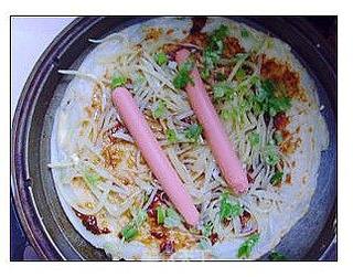 煎饼馃子 。的做法步骤:12