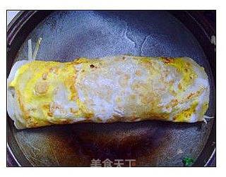 煎饼馃子 。的做法步骤:14
