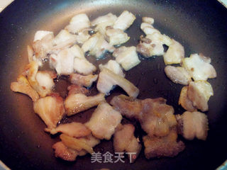 西芹豆干回锅肉的做法步骤:4
