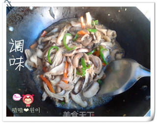 营养丰富的李府花样炒菇~的做法步骤:13