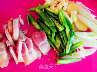 土豆豆角烧香菇的做法步骤:2