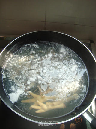 【冬季养生菜】山药虫草花蛇汤的做法步骤:3