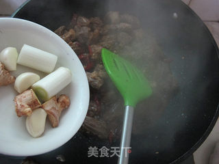 冬季养生菜:红薯炖牛腩的做法步骤:9