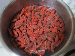 山药枸杞排骨汤的做法步骤:6