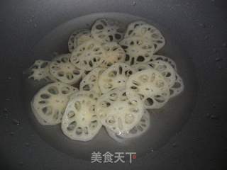 凉拌藕片的做法步骤：2