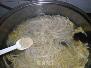葱花鸡蛋面的做法步骤：9