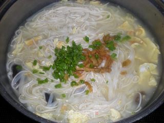 葱花鸡蛋面的做法步骤:10