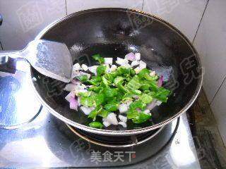 青椒回锅牛肉的做法步骤:4