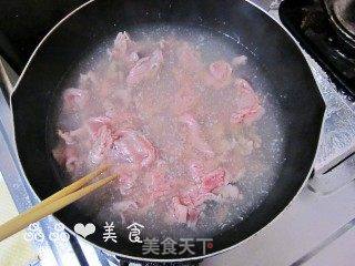 益气补虚的快手菜——酸菜炒牛肉的做法步骤:6