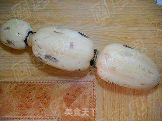 莲藕煨大排的做法步骤:2