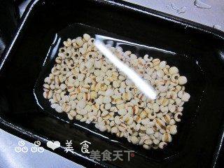 甜蜜蜜的养颜佳品——红枣雪耳薏仁羹的做法步骤:2