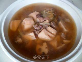 红枣莲藕牛腩汤的做法步骤:4