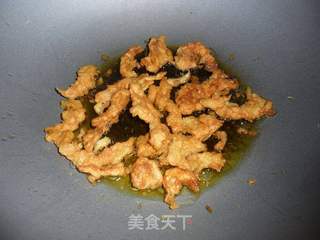 炸里脊肉的做法步骤：4