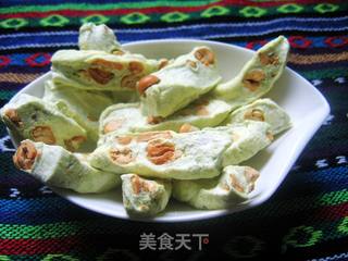 抹茶花生牛轧糖的做法步骤:8