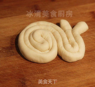 花样面食——兔子的做法步骤:3