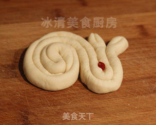 花样面食——兔子的做法步骤:4