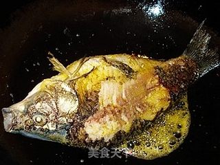 红烧荷包鲫鱼的做法步骤：6