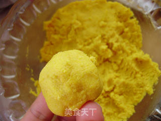 冬季养生小吃----南瓜饼的做法步骤:6