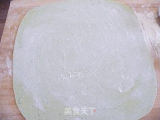 翡翠手擀面的做法步骤:3