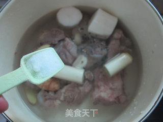 家庭版大骨高汤的做法步骤:7