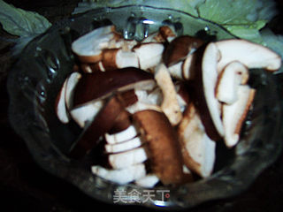 香菇醋溜白菜的做法步骤：2