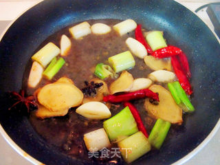 超美味板栗烧鸡块的做法步骤:5