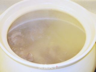 红白萝卜大骨汤的做法步骤:4