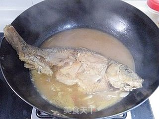 红烧鲤鱼的做法步骤:12