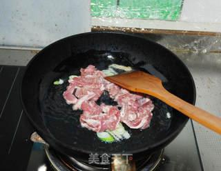 葱爆羊肉的做法步骤:4
